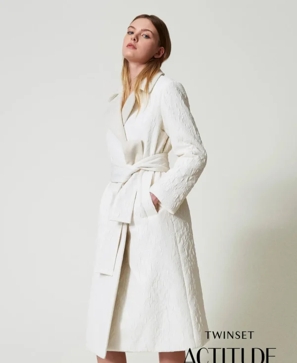 TWINSET Milano Mäntel und Trenchcoats^Gaufrierter Mantel Mit Zweireihigem Verschluss Mattweiß