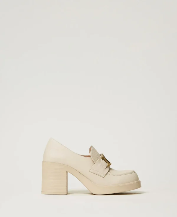 TWINSET Milano Pumps und Sandalen | High Heels^Hoher Mokassin Mit „Oval T“-Ziertrense „Old White“