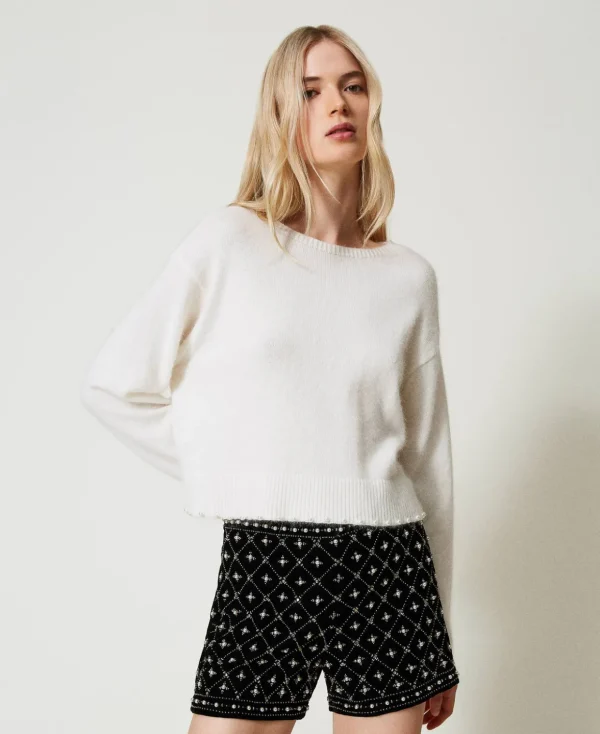 TWINSET Milano Shorts | Elegante Hosen^Shorts Aus Besticktem Samt Schwarz